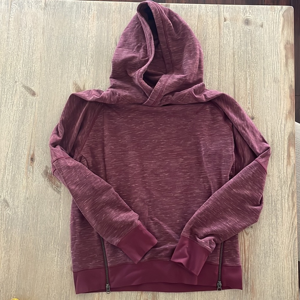 Lululemon pullover hoodie size 6